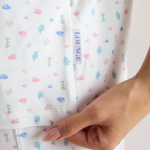 4.WhiteFloralModalShortSleevePyjamaShirt-Leidy_690x 4.WhiteFloralModalShortSleevePyjamaShirt-Leidy_690x