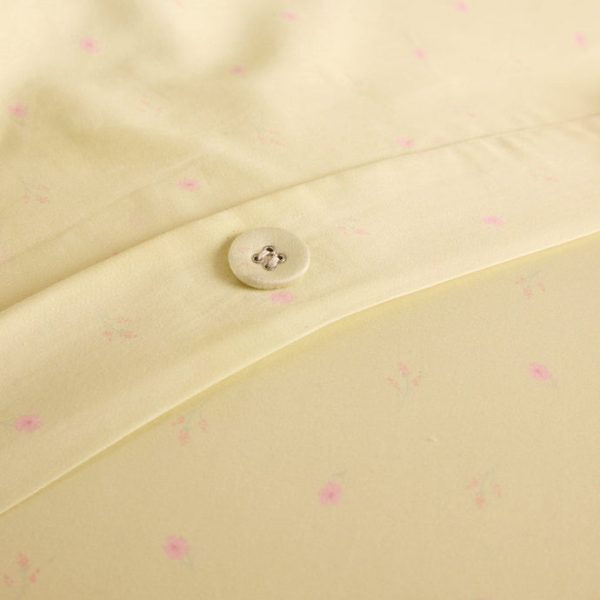 44MeringueRosebudBedding_Extra_690x 44MeringueRosebudBedding_Extra_690x