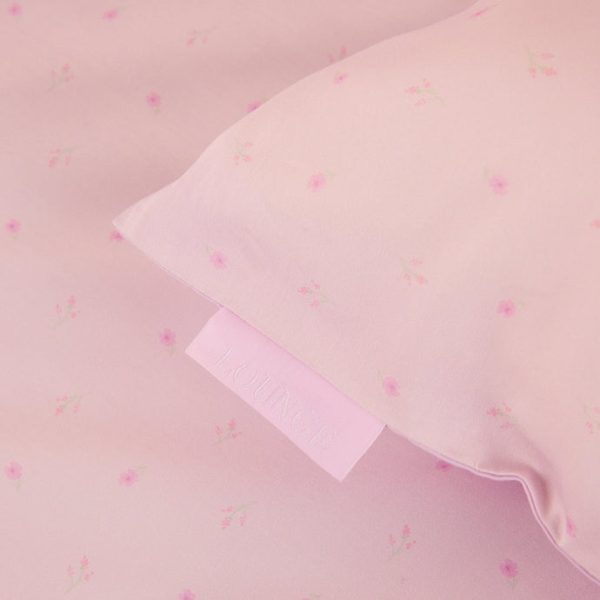 44PinkRosebudBedding_690x-1 44PinkRosebudBedding_690x-1