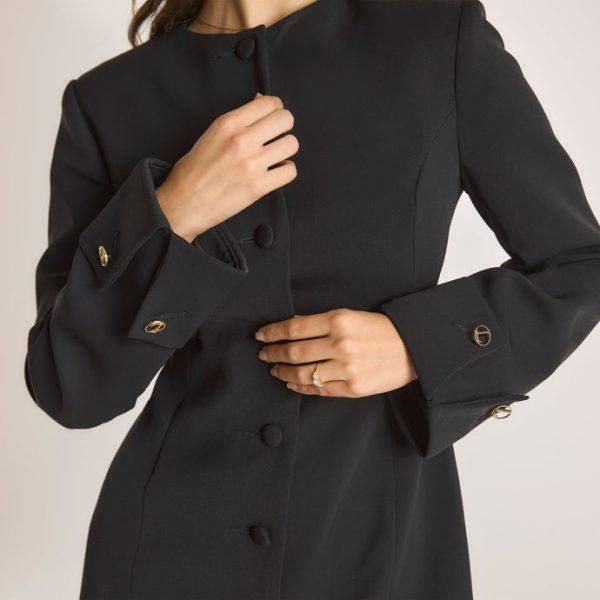 4BLACKSTRUCTUREDDRESS_690x 4BLACKSTRUCTUREDDRESS_690x