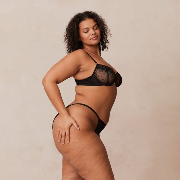 4BlackFlairBalconyBra_BriefsSet-Leslie_690x 4BlackFlairBalconyBra_BriefsSet-Leslie_690x