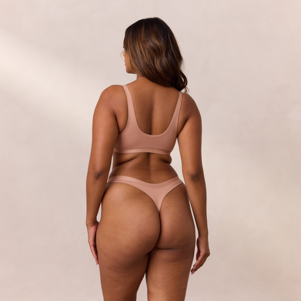 4HoneyEverydayComfort-Nayeli_690x 4HoneyEverydayComfort-Nayeli_690x