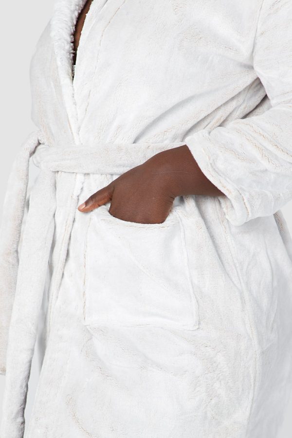 5-Grey-DressingGown-Akesha_690x 5-Grey-DressingGown-Akesha_690x