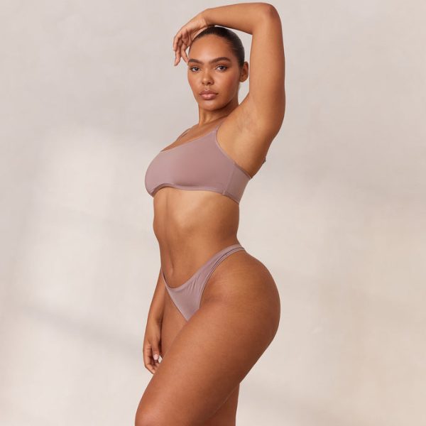 5.MauveBarelyThere-Amber_690x-2 5.MauveBarelyThere-Amber_690x-2