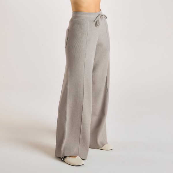 5.WarmGreyKnittedWideLegTrousers_690x-2 5.WarmGreyKnittedWideLegTrousers_690x-2