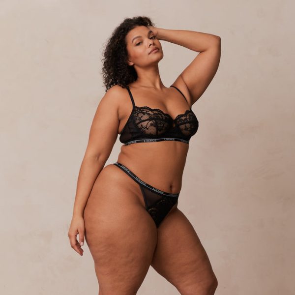 5BlackBlossomBalconyBra_ThongSetLeslie_690x 5BlackBlossomBalconyBra_ThongSetLeslie_690x