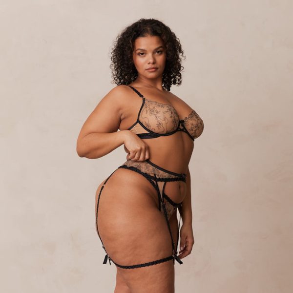 5BlackCatherineIntimatesSetLeslie_690x-3 5BlackCatherineIntimatesSetLeslie_690x-3