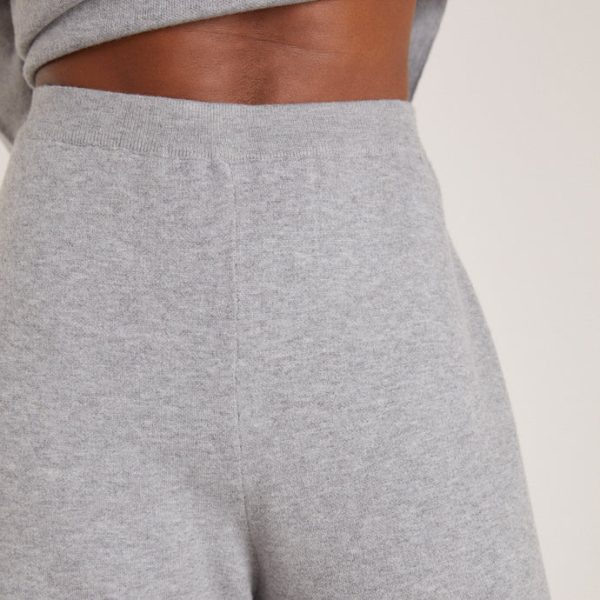 5GreyKnittedJoggers-Eva_690x-2 5GreyKnittedJoggers-Eva_690x-2