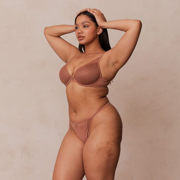 5MochaClassicPlungeT-ShirtBra_ThongSet-Melanie_690x-4 5MochaClassicPlungeT-ShirtBra_ThongSet-Melanie_690x-4