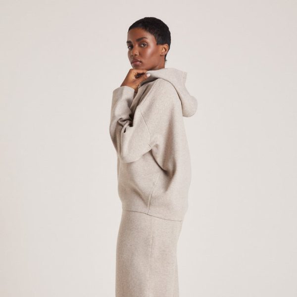5TaupeKnittedLoungeHoodie-Eva_690x 5TaupeKnittedLoungeHoodie-Eva_690x