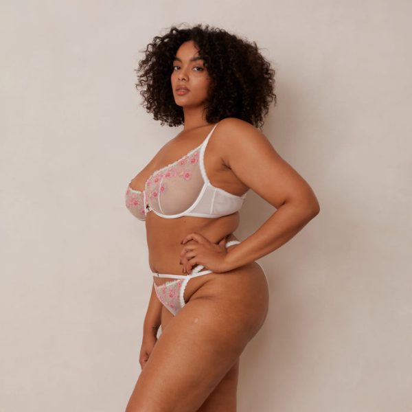 5WhiteDitsyEmbroideredBalconyBra_BriefsSet-Courtney_690x-3 5WhiteDitsyEmbroideredBalconyBra_BriefsSet-Courtney_690x-3