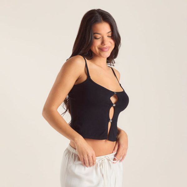 6.BlackCami-Imani_690x 6.BlackCami-Imani_690x