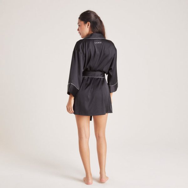 6.BlackSparkleSatinRobe-Imani_690x 6.BlackSparkleSatinRobe-Imani_690x