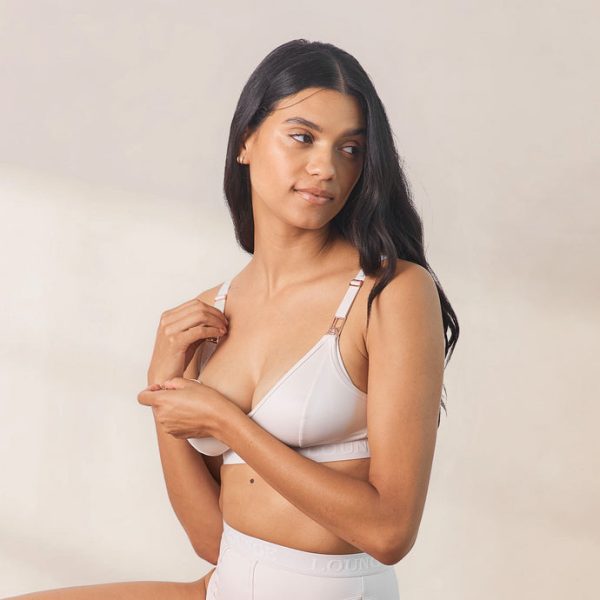 6.CreamNurtureNursingBra_Thong-Araya_690x-3 6.CreamNurtureNursingBra_Thong-Araya_690x-3