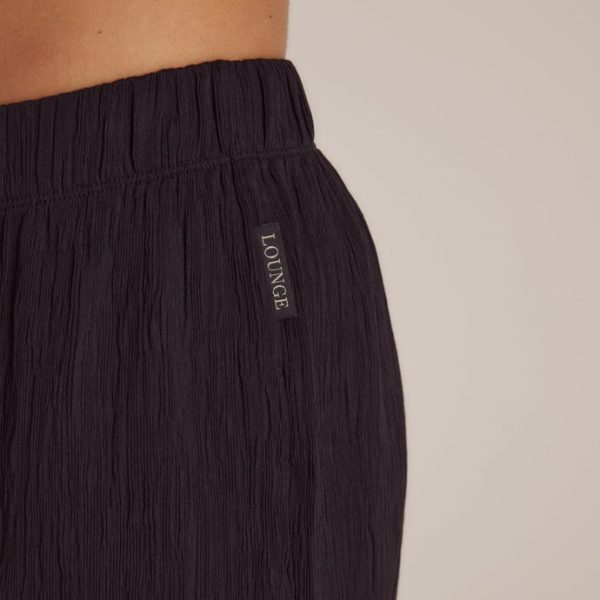 6BlackCrinklePyjamaBottoms-Imaani_690x-1 6BlackCrinklePyjamaBottoms-Imaani_690x-1