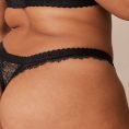 6BlackDesireBalconyBra_ThongSetLeslie_690x-1