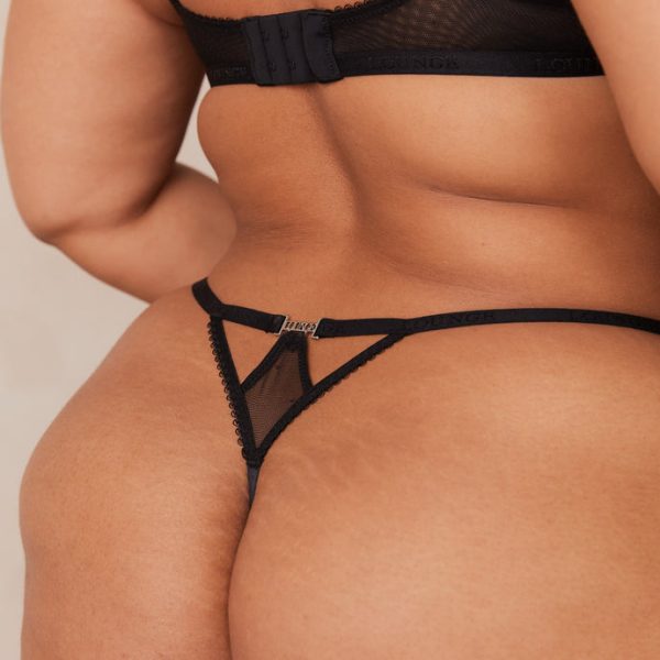6BlackFlairBalconyBra_ThongSet-Leslie_690x 6BlackFlairBalconyBra_ThongSet-Leslie_690x
