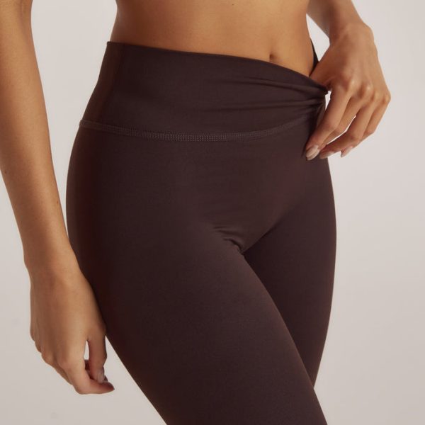 6CoffeeBeanClassicLeggingsLeidy_690x 6CoffeeBeanClassicLeggingsLeidy_690x