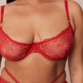 6RedGabriellaIntimatesSet-Melanie_690x-2