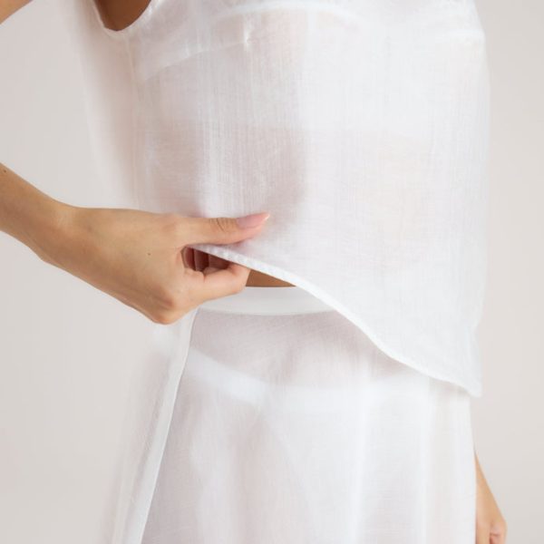 6WHITESHEERTANKTOP_690x 6WHITESHEERTANKTOP_690x