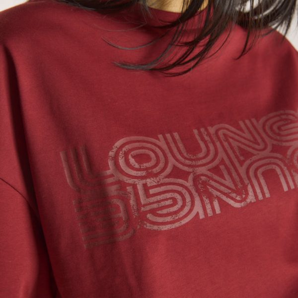 6_BURGUNDY_OVERSIZED_GRAPHIC_TEE_690x-2 6_BURGUNDY_OVERSIZED_GRAPHIC_TEE_690x-2
