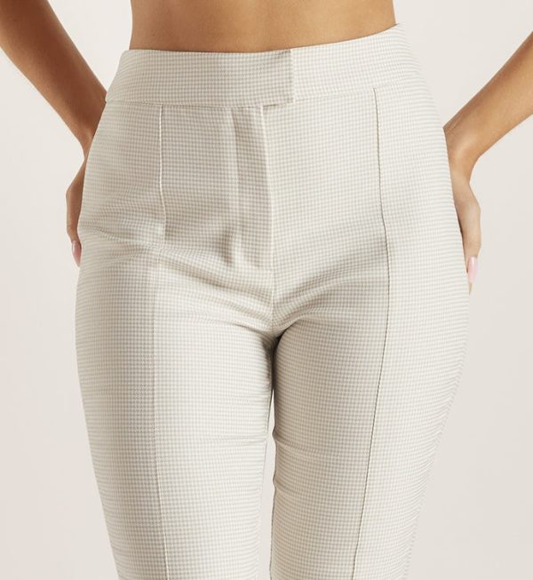ABOUT_BEIGE_HOUNDSTOOTH_CAPRIS_690x-2 ABOUT_BEIGE_HOUNDSTOOTH_CAPRIS_690x-2