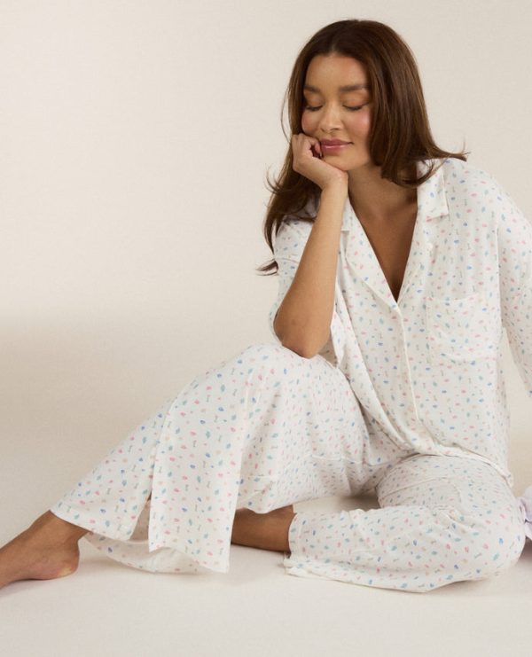 ABOUT_DDSLEEP-WHITE-BOTTOMS_690x-6 ABOUT_DDSLEEP-WHITE-BOTTOMS_690x-6