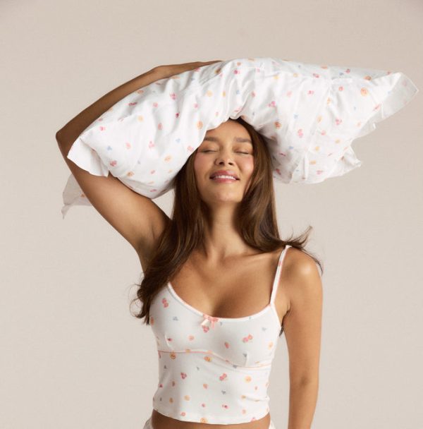 ABOUT_DDSLEEP-WHITE-PILLOW_690x-1 ABOUT_DDSLEEP-WHITE-PILLOW_690x-1