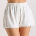 ABOUT_WHITEPOINTELLESHORTS_690x-3