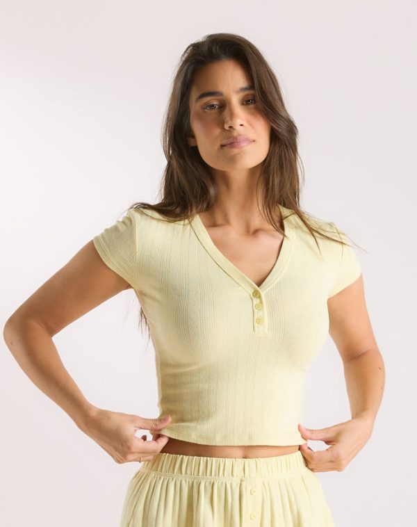 ABOUT_YELLOWPOINTELLEPJTOP_690x-1 ABOUT_YELLOWPOINTELLEPJTOP_690x-1