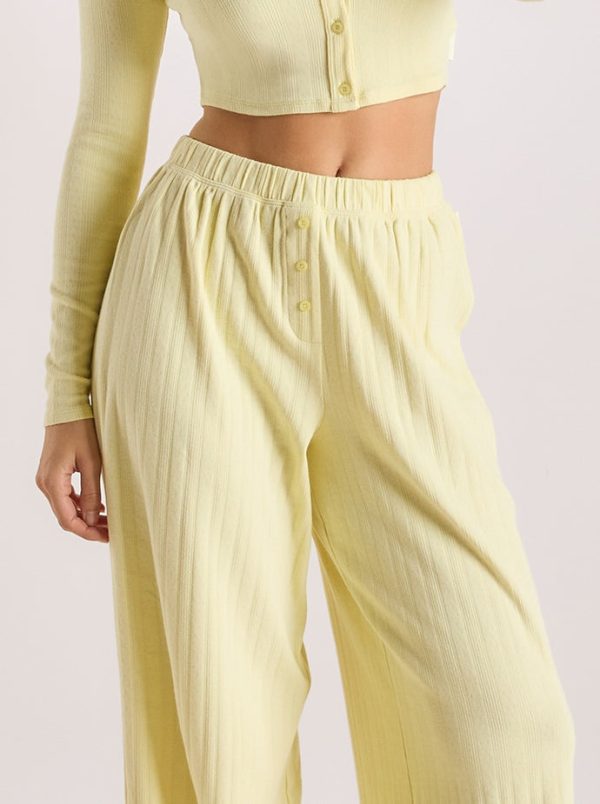 ABOUT_YELLOWPONTELLEBOTTOMS_690x ABOUT_YELLOWPONTELLEBOTTOMS_690x